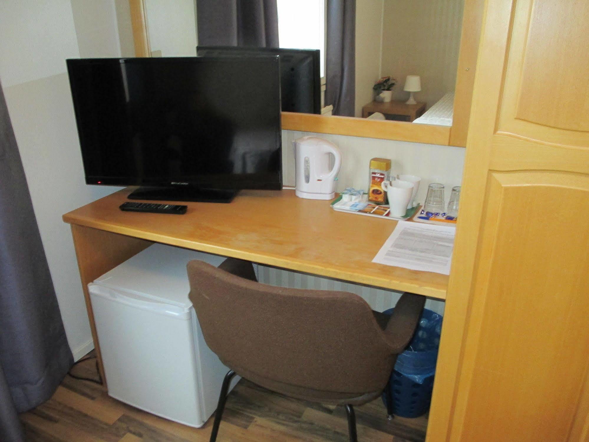 Hotel Ackas Toijala エクステリア 写真